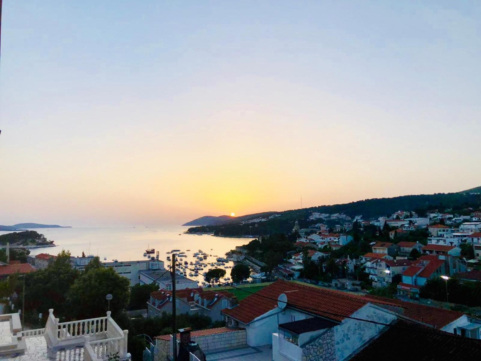 Apartments Sunny Elza Hvar Town Buitenkant foto