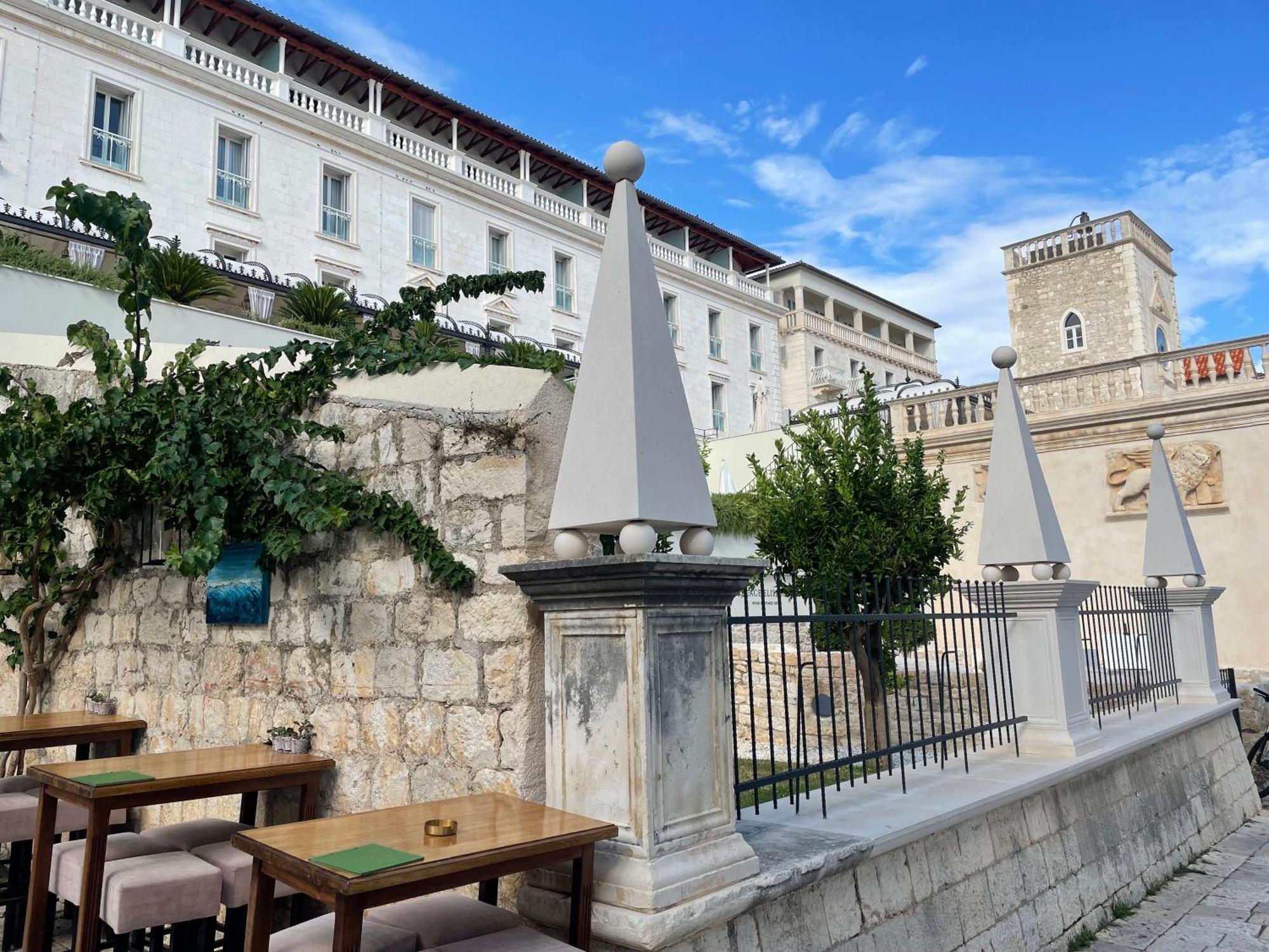 Apartments Sunny Elza Hvar Town Buitenkant foto